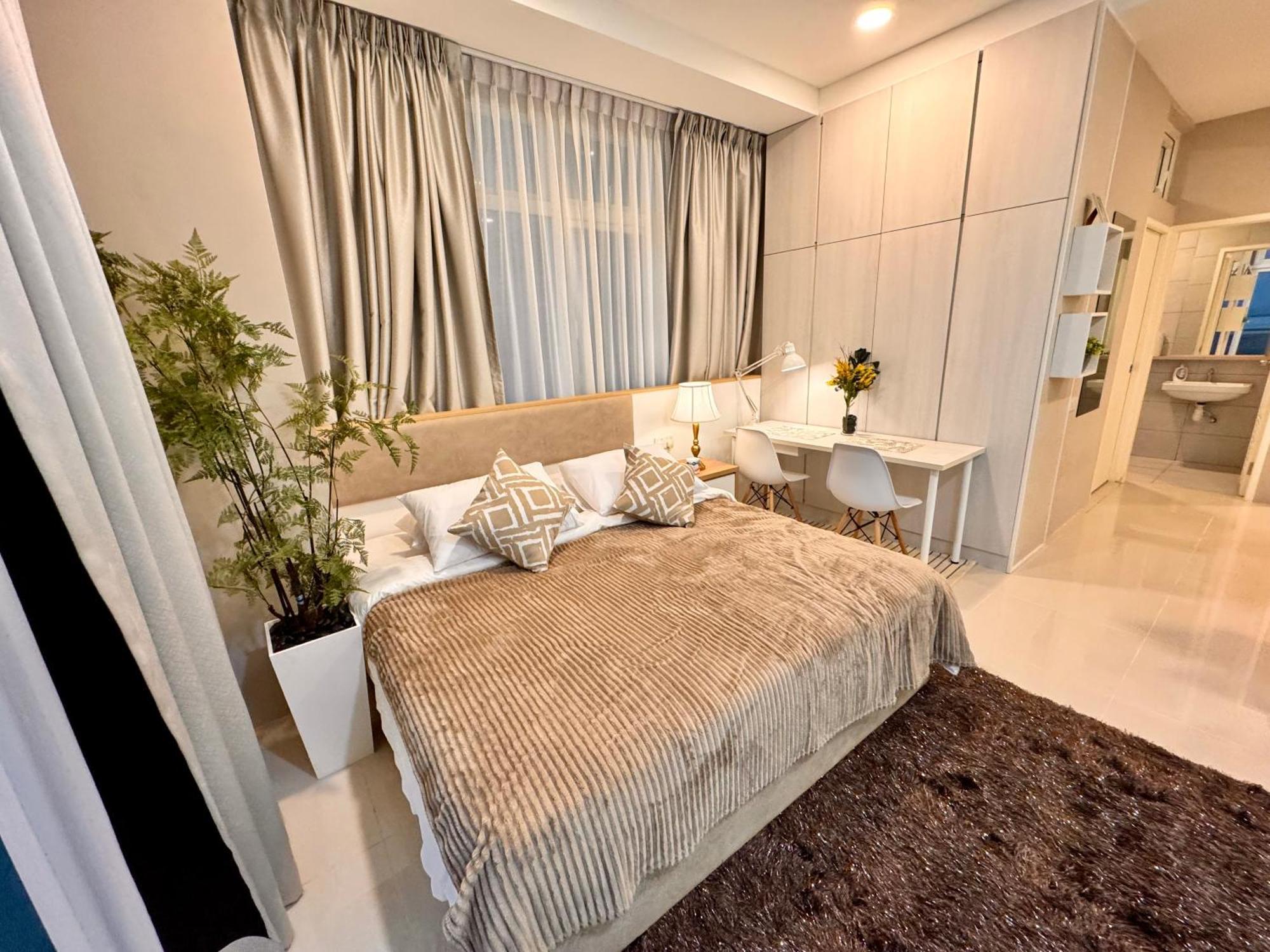 Riverine Kuching Luxury 4Pax With Balcony Facing Waterfront View Luaran gambar